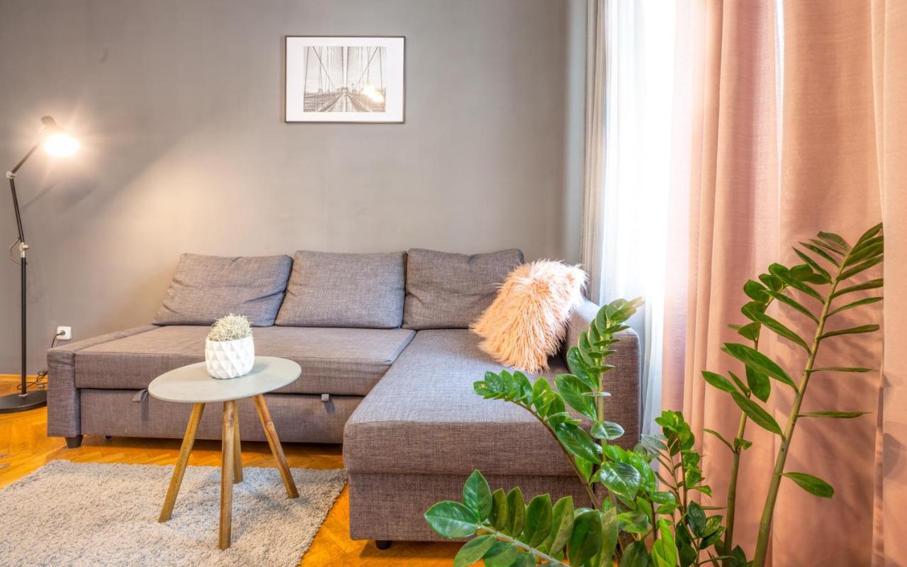 Nejedleho Apartmeet Прага Екстериор снимка