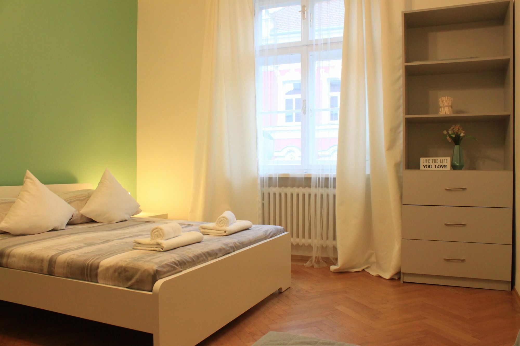 Nejedleho Apartmeet Прага Екстериор снимка